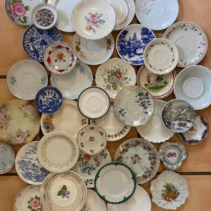 8 Mini/Small/Medium China Wall Plates. MisMatch Plates. Vintage Retro Mix Match Small Space Decor.  Choose Color SCHEME. READ Item Details.