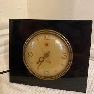 Marble GE Vintage Clock. Retro GE Black Clock. Retro Desk Mantle Electrical Clock. Sleek Gold Black Clock