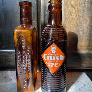 Vintage Brown Bottle. Alexander&#39;s Cure Malaria Bottle. Liver & Kidney Tonic.  READ Item Details