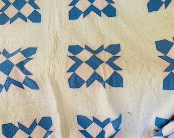 Blauwroze quilt. Blauwwitte handquilt. Vintage quilt met geometrisch ontwerp. Groot 80 x 80 inch.