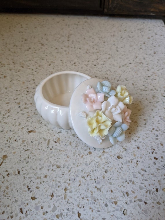 Floral Ring Box. Porcelain Engagement Ring Box. C… - image 7