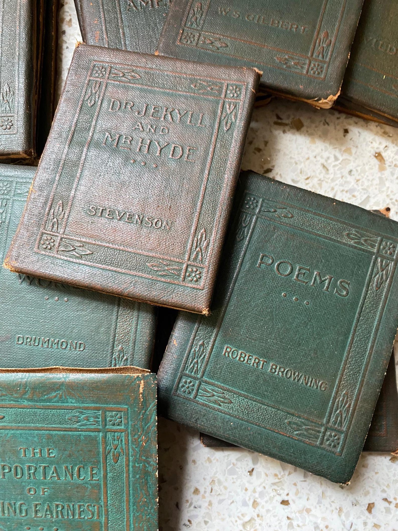 Antique Mini Books. Classic Leather Library Corp. Wilde, Kipling