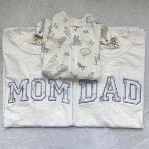 Baby Blanket Mom or Dad T-Shirt| Personalized Hospital Baby Blanket Embroidered Sweatshirt | Custom Name & EST Year | New Baby Gift