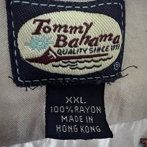 Tommy Bahama Beige Hawaiian Embroidered Tiki Button Up Shirt Mens 2XL Pocket image 6