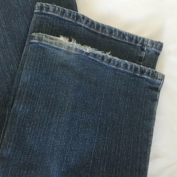Levis Bootcut Distressed Blue Denim Jeans Plus 16… - image 9