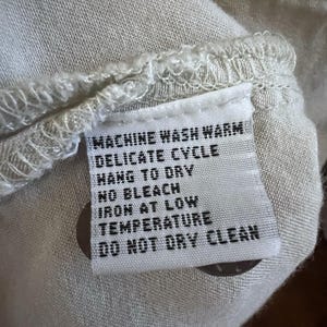 Tommy Bahama Beige Hawaiian Embroidered Tiki Button Up Shirt Mens 2XL Pocket image 7