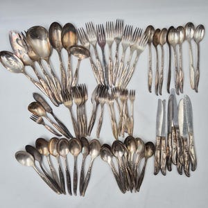Vintage Original Rogers Silverbestickset Silverpla Collection Blommigt Virvelmönster