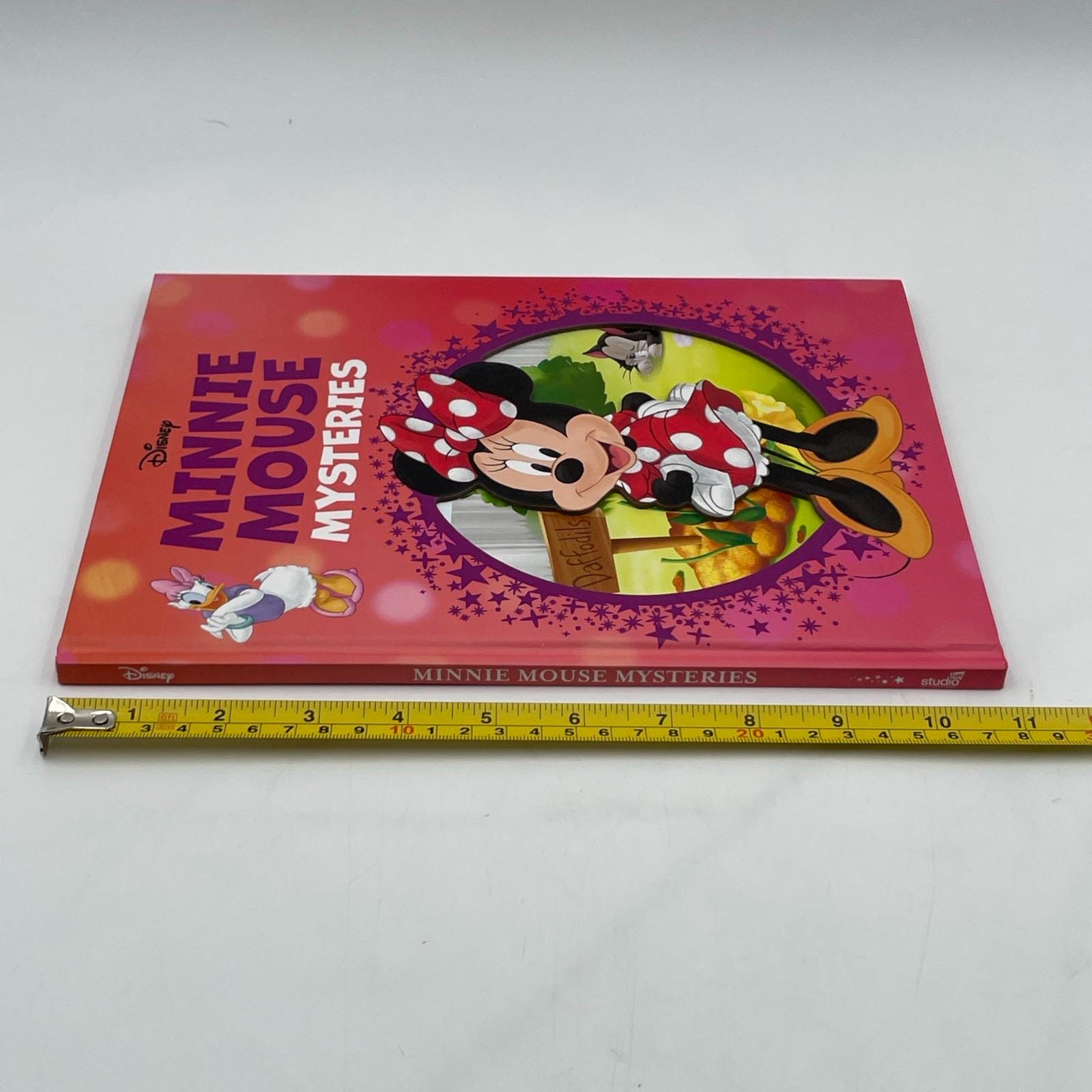 New Disney Die Cut Minnie Mouse Mysteries Book 1st Print 2024 Gift