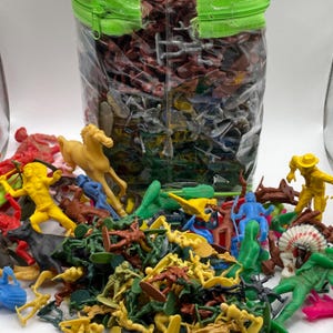Large Lot Of VTG Cowboys Indians Farm Animals Soldiers People Multicolor Toys
