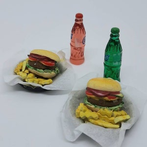 Set of dollhouse burger meals with drinks, 1:6 scale