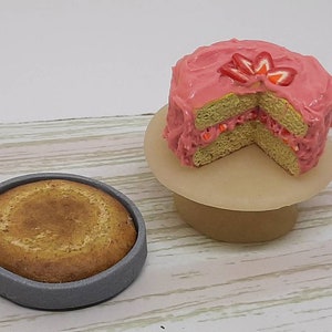 Dollhouse 1:6 scale pink frosted cake, cake stand and cake in pan set