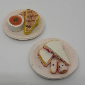 1:6 scale dollhouse lunch set of grilled cheese and pb&j platters