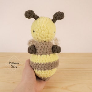 PATTERN/INSTRUCTIONS Bee, Amigurumi Pattern, Bee Pattern, Crochet Bee Pattern, Crochet Bee, Animal pattern, Amigurumi, PDF Crochet Pattern