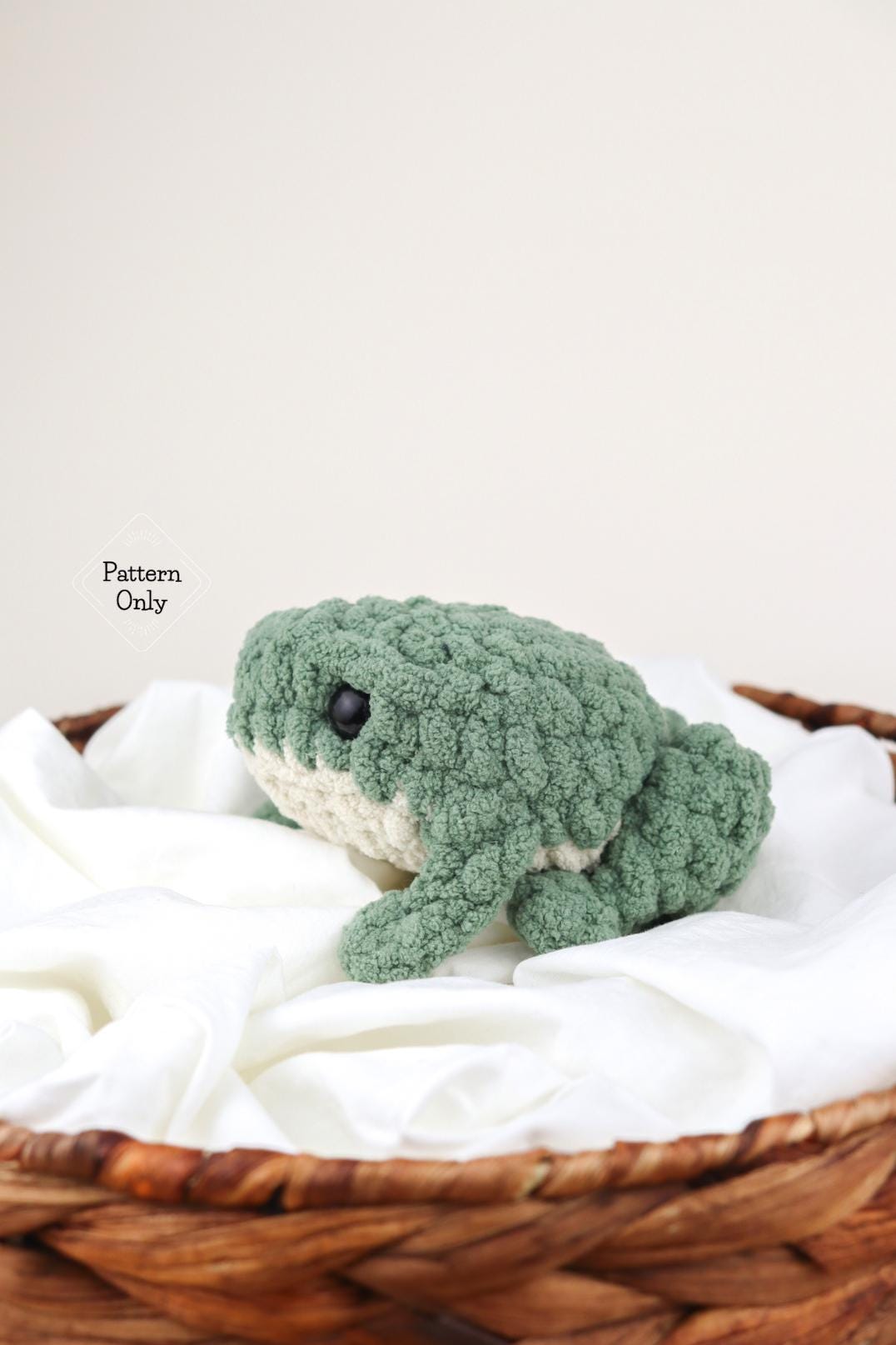 38 Frog Crochet Patterns for Amigurumi, Bags, Decor, and Gifts 29 Pattern/instructions Frog