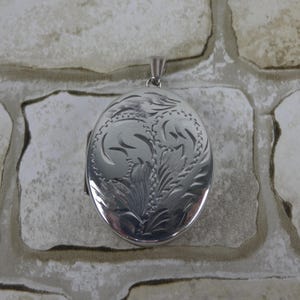 Large Vintage Sterling Silver Oval Locket / Pendant