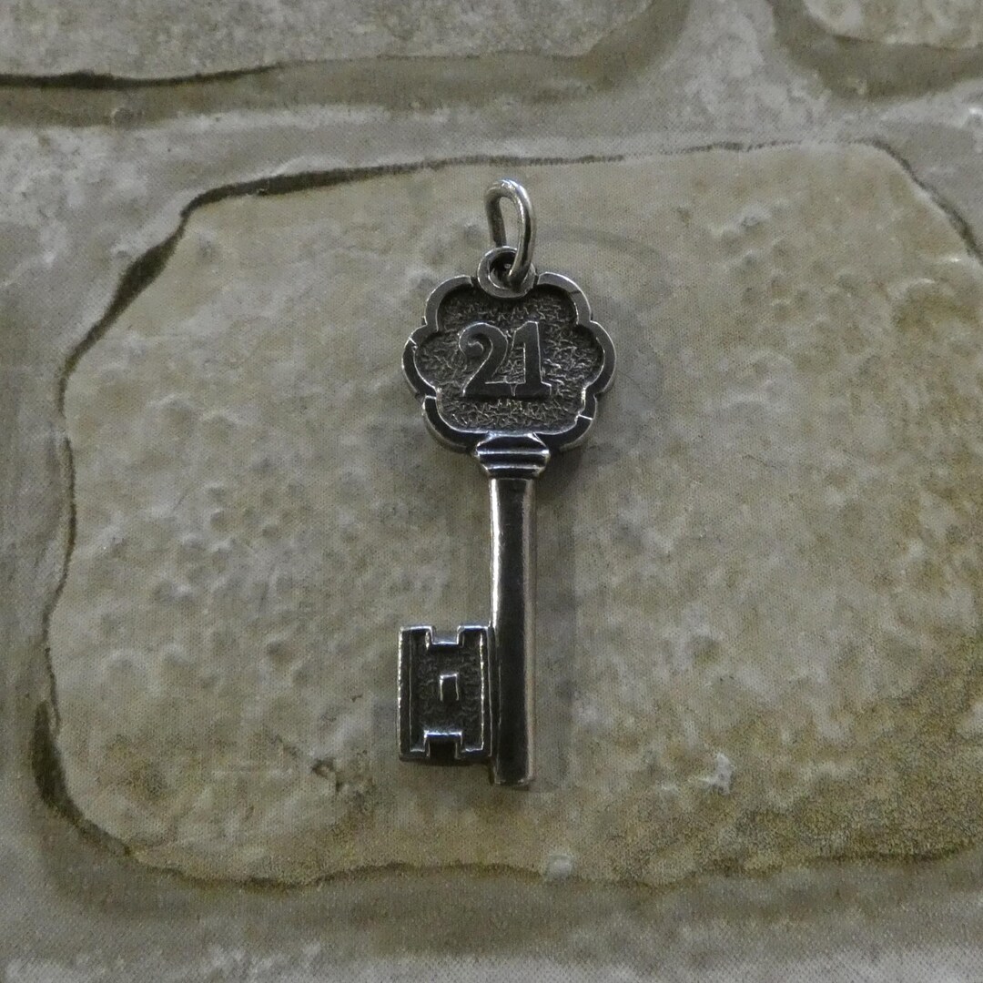 21 Key Old Vintage Sterling Silver 21 Key to the Door Coming of Age Charm ...