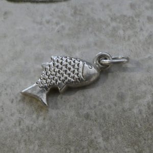 Vintage Sterling Silver Fish Charm / Pendant