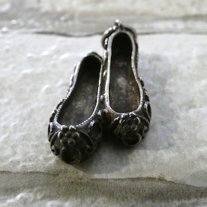Vintage Nuvo Sterling Silver Ballerina Dancer Ballet Shoes Charm / Pendant