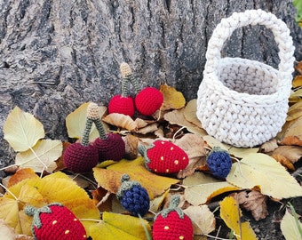 Crochet Berry Set, Crochet Strawberries blackberries and cherries in a basket