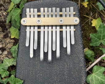 Kalimba elettrica a 11 note