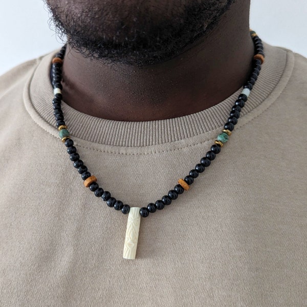 Collier perlé de Pierre de Gemme, Collier perlé tribal pour homme, Collier de Os sculpté pour lui, Collier perlé de l'Afrique, Cadeau homme