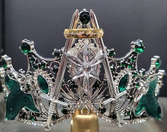Eén tiara om ze allemaal te regeren: Lord of the Rings inspireerde zilveren en groene tiara- (voorbestelling voor de volgende batch tiara's)