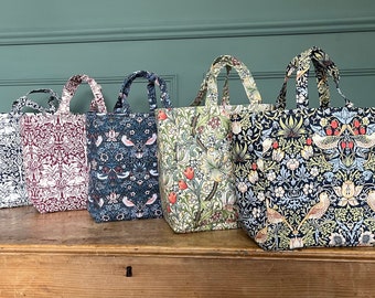 William Morris Lunch Tote Bags