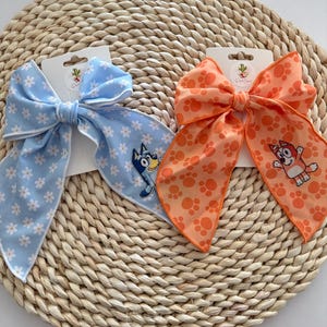 Blue dog Hair Bow, Disney blue dog Hair Bow, Disney Hair Bow, Toddler Hair bow, Cartoon Hair Bow, Dog Hair Bow, Bingo Hair Bow,Character Bow