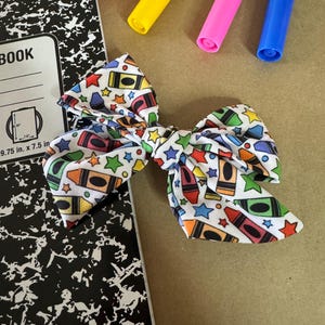 crayon Hair Bow, pencil school Hair Bow, school Hair Bows, Hair Bow for school, Toddler Hair bows, school Hair Bows, Back to school, art bow