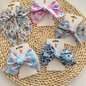 Blue dog Hair Bow, Disney blue dog Hair Bow, Disney Hair Bow, Toddler Hair bow, Cartoon Hair Bow, Dog Hair Bow, Bingo Hair Bow,Character Bow