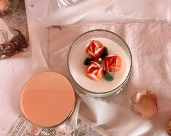 Tulip soy scented candle 9oz