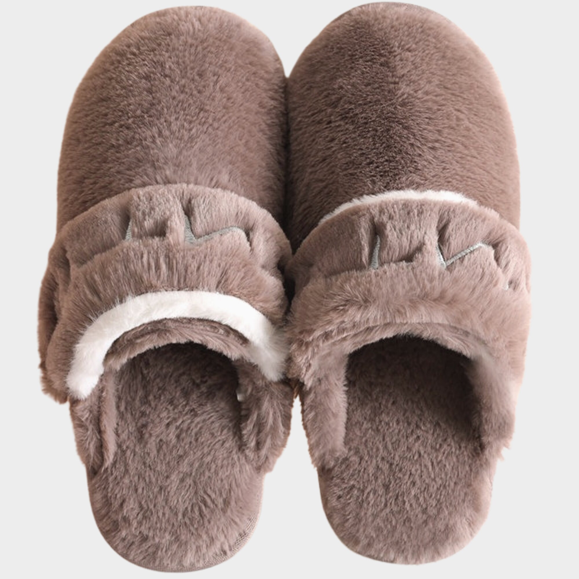 Slippers with store adjustable straps