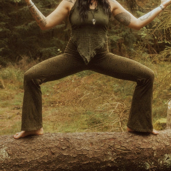 Pantalon de yoga évasé en coton tribal • Leggings confortables pour femme • Pantalons évasés géométriques • Vêtements de festival psychédélique • Calluna
