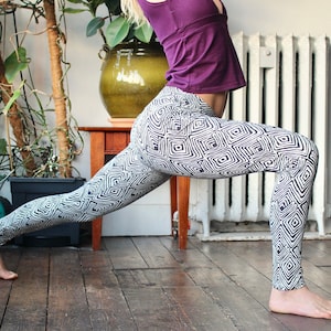 Tribal Baumwoll Leggings • Yoga Leggings Damen • Natürliche Stretch Baumwolle • Bequeme heiße Yoga Hose • Peyote Leggings • Calluna Kleidung
