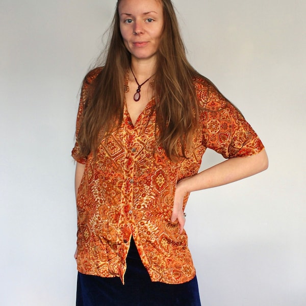 Gebrannte Orange Unisex Seidenhemd • Retro Psychedelischer Druck Kurzarmhemd Boho Top • Festival 60er 70er Kleidung • Binden Seiden Crop Top