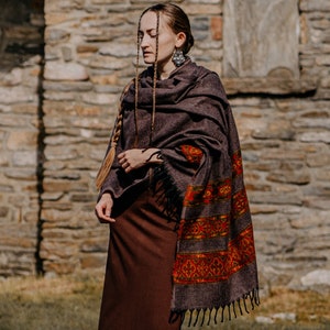 Oversized Blanket Shawl Scarf • Warm Wrap Eira Shawl Women Men • Warm Poncho Boho Cape • Winter Scarf Wrap • Warm Gift for her • Calluna