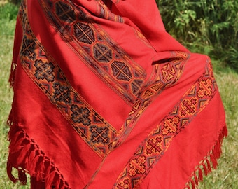Oversized Blanket Shawl Scarf • Warm Wrap Eira Shawl Women Men • Warm Poncho Boho Cape • Winter Scarf Wrap • Warm Gift for her • Calluna