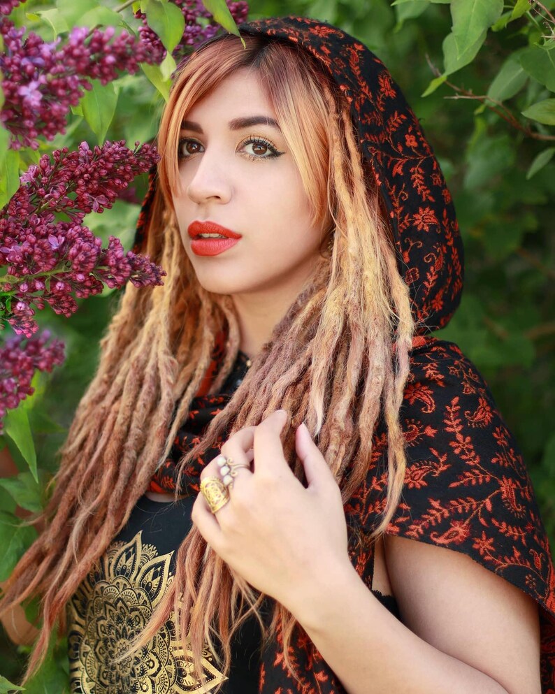 Paisley Kapuzenschal • Unisex Boho Kapuzen Schal Wrap • Decke Hoodie Suraya Schal • Vegan Wolle Kapuzen-Schal Cape • Warme Schals Frauen • Calluna Bild 7