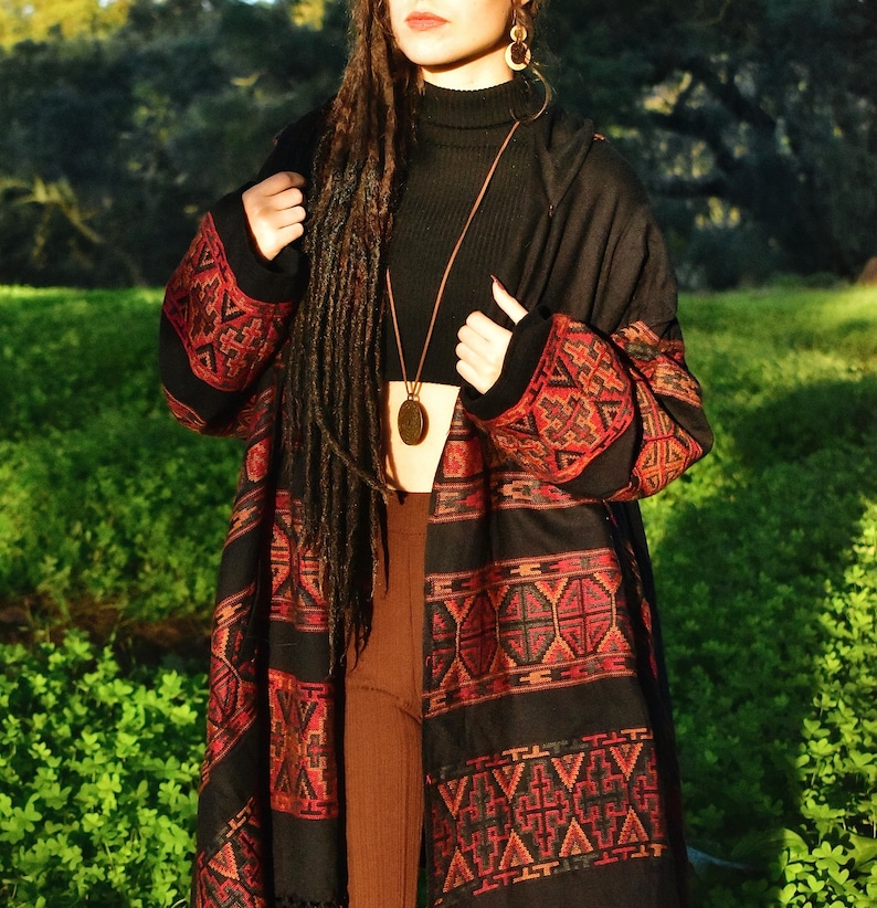 Geometrischer Kapuzen Mantel Boho Unisex Schamanischer Umhang Warme Decke Schal Schal Poncho Schal für Frauen Lange Festival erdige Jacke Bild 3