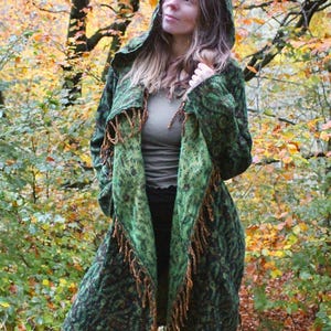 The Enchantment Cloak • Hooded Festival Blanket Cloak • Unisex Paisley Cape Coat • Warm Winter Poncho • Vegan Wool Scarf • Long Boho Shawl Green