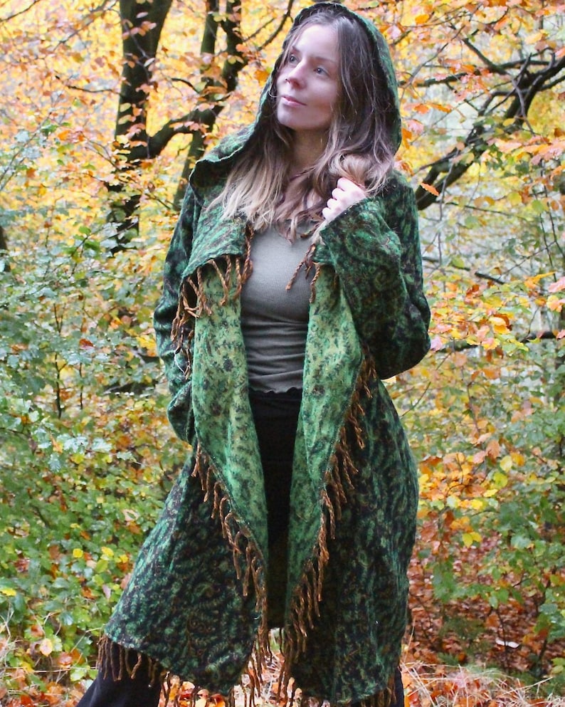 The Enchantment Cloak • Hooded Festival Blanket Cloak • Unisex Paisley Cape Coat • Warm Winter Poncho • Vegan Wool Scarf • Long Boho Shawl Green