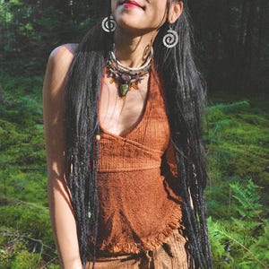 Top de cuello halter de algodón crudo sin espalda • Top con lazo para festival con espalda abierta • Ropa tribal sexy Shakti • Ropa ecológica natural • Calluna