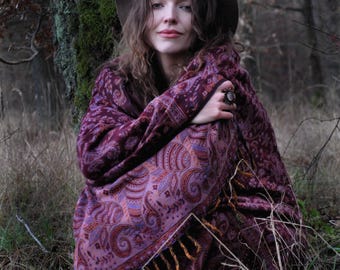 Paisley Shawl Wrap • Unisex Boho Wrap • Suraya Shawl • Festival Blanket Scarf • Vegan Wool Cape • Warm Winter Scarves Women UK • Calluna