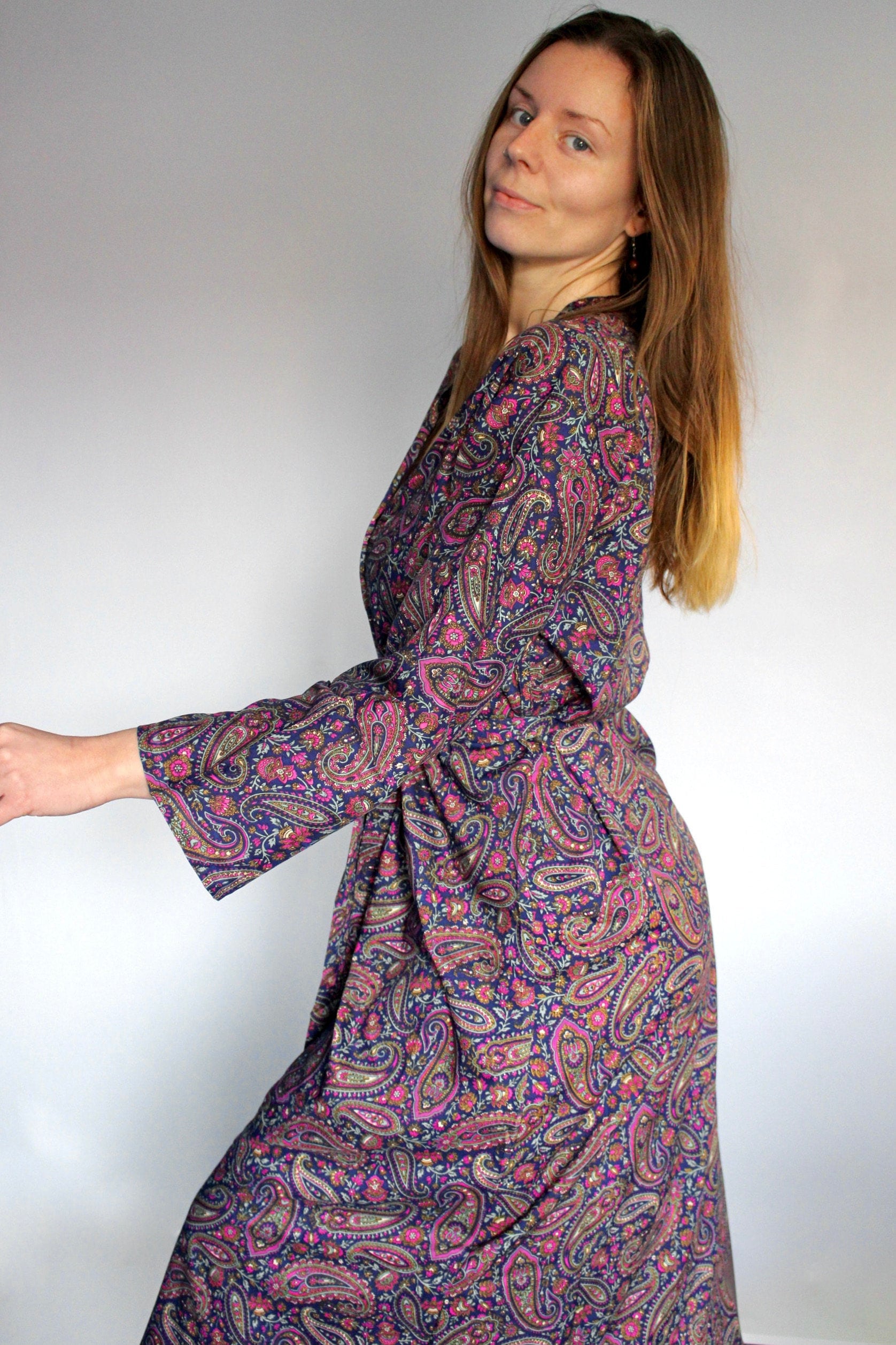 Riya Kimono (Midnight Paisley)