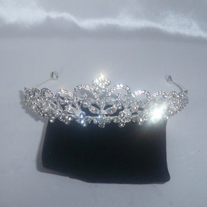 Silver Rhinestone Bridal Tiara: Wedding Prom Quinceañera