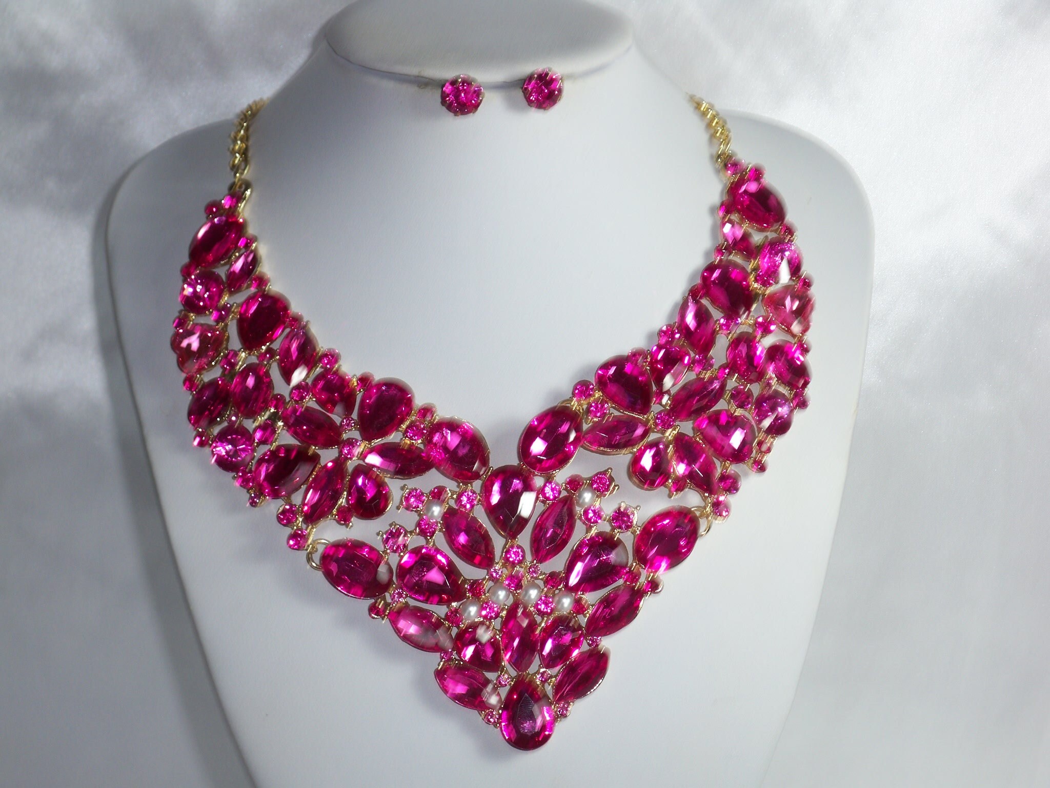 pink wedding necklace