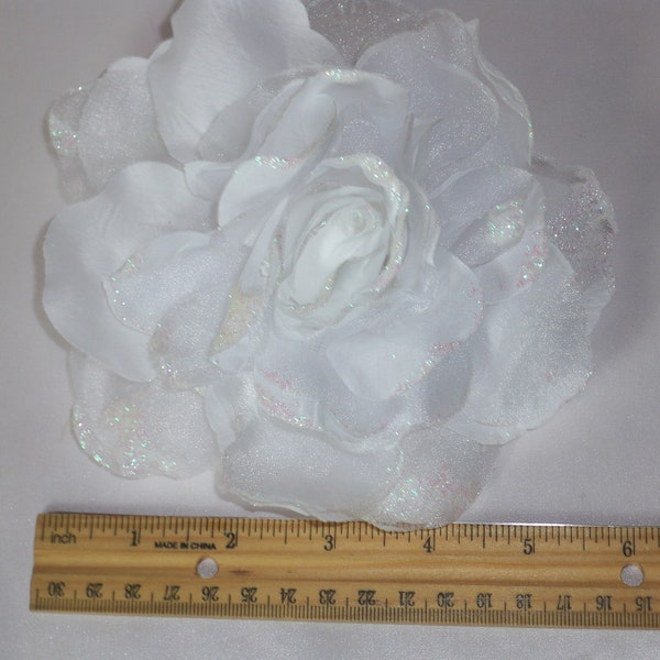 White flower hair pin, flower hair clip, flower hair tie, big flower, flower hair piece, white head piece, bridal hair piece, tiara, clip