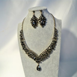 Smokey gray tear drop rhinestone necklace set, wedding bridal MOB necklace, prom homecoming formal evening Quinceanera statement necklace