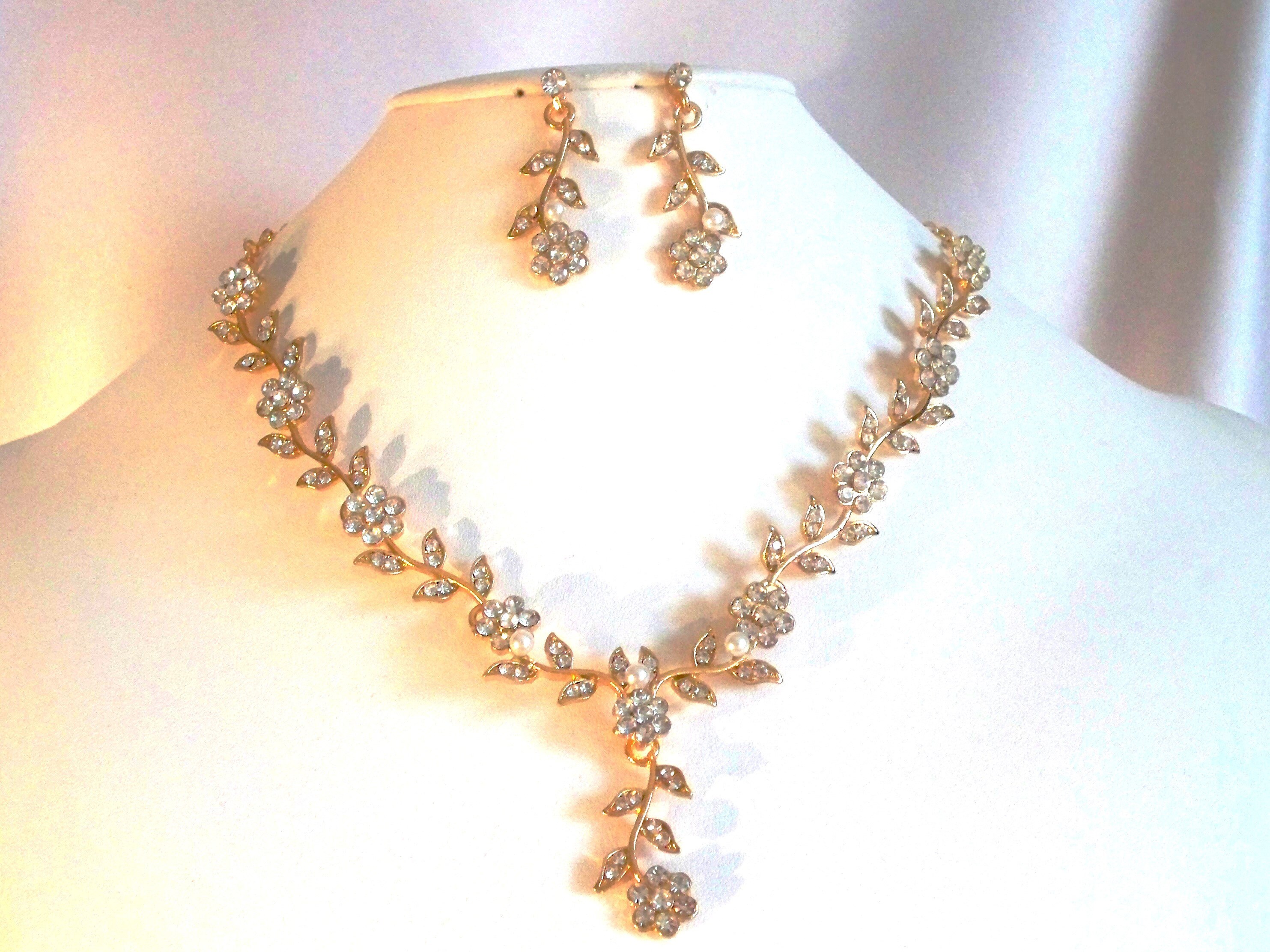Gold Flower Vine Rhinestone Necklace, Wedding Bridal Mob Necklace, Prom Homecoming Party Formal Evening Necklace, Jewelry Gift for Her