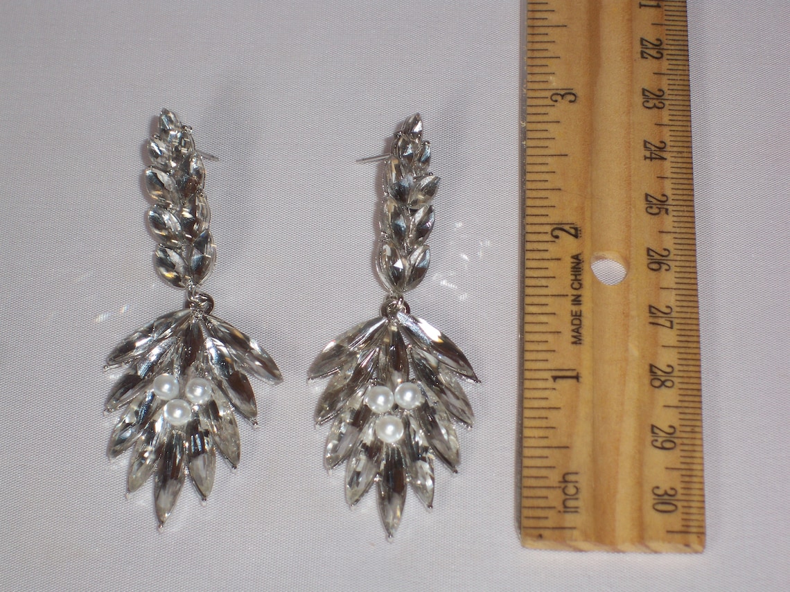 Rhinestone Pearl Paved Cocktail Dangle Earrings main image 0